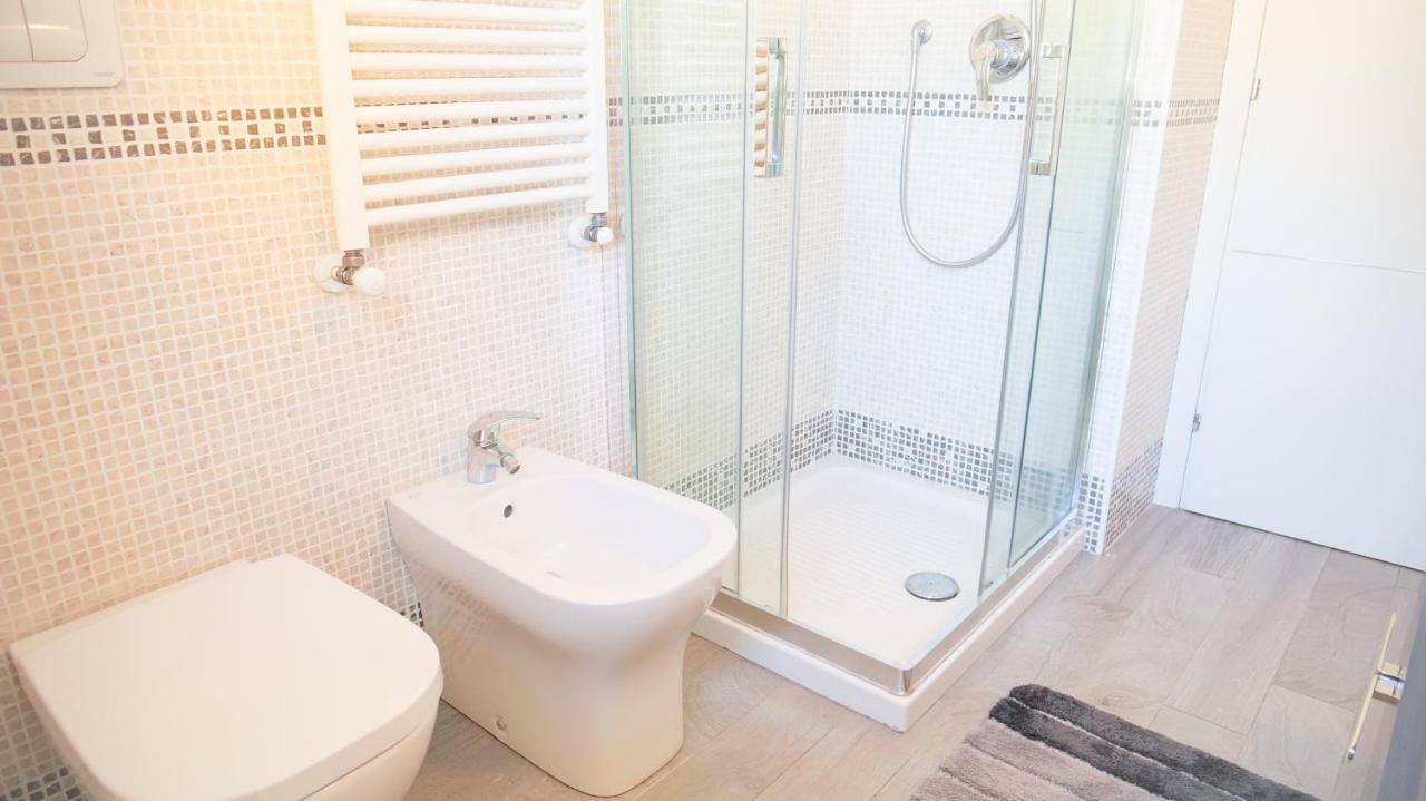 Apartment Nuovo In Centro Con Posto Auto Incluso Aosta